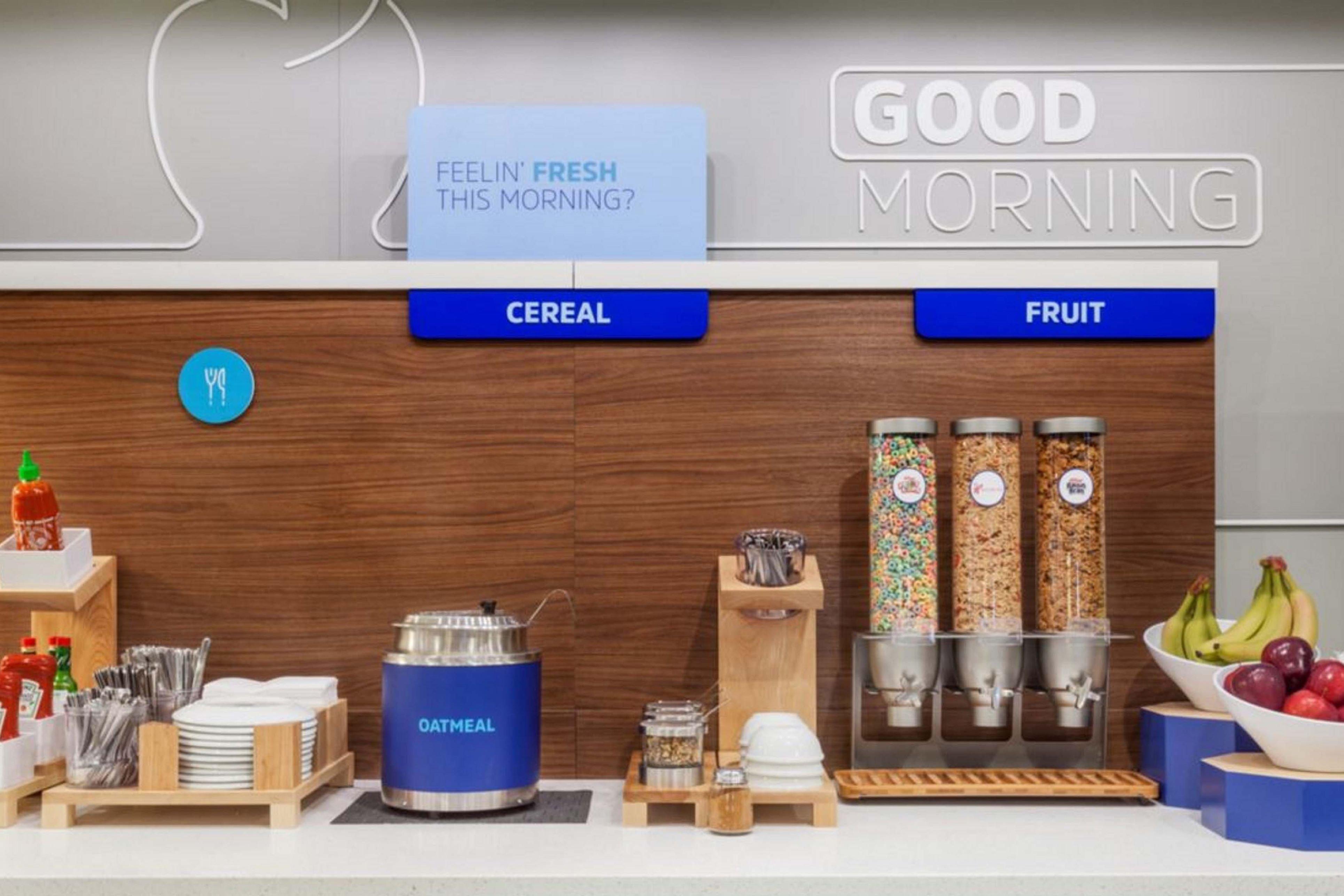 Holiday Inn Express Ontario By Ihg Creekside Εξωτερικό φωτογραφία
