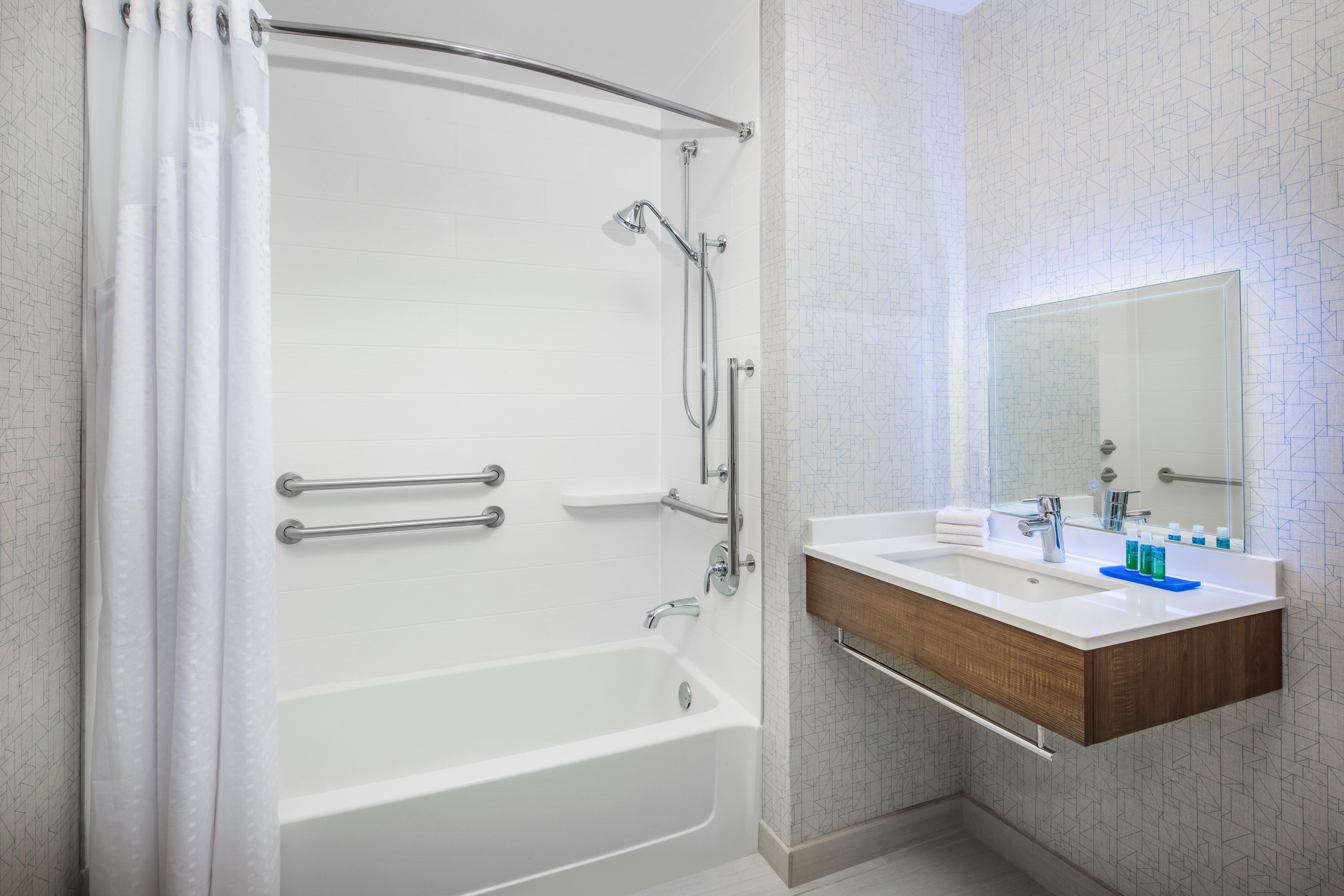 Holiday Inn Express Ontario By Ihg Creekside Εξωτερικό φωτογραφία