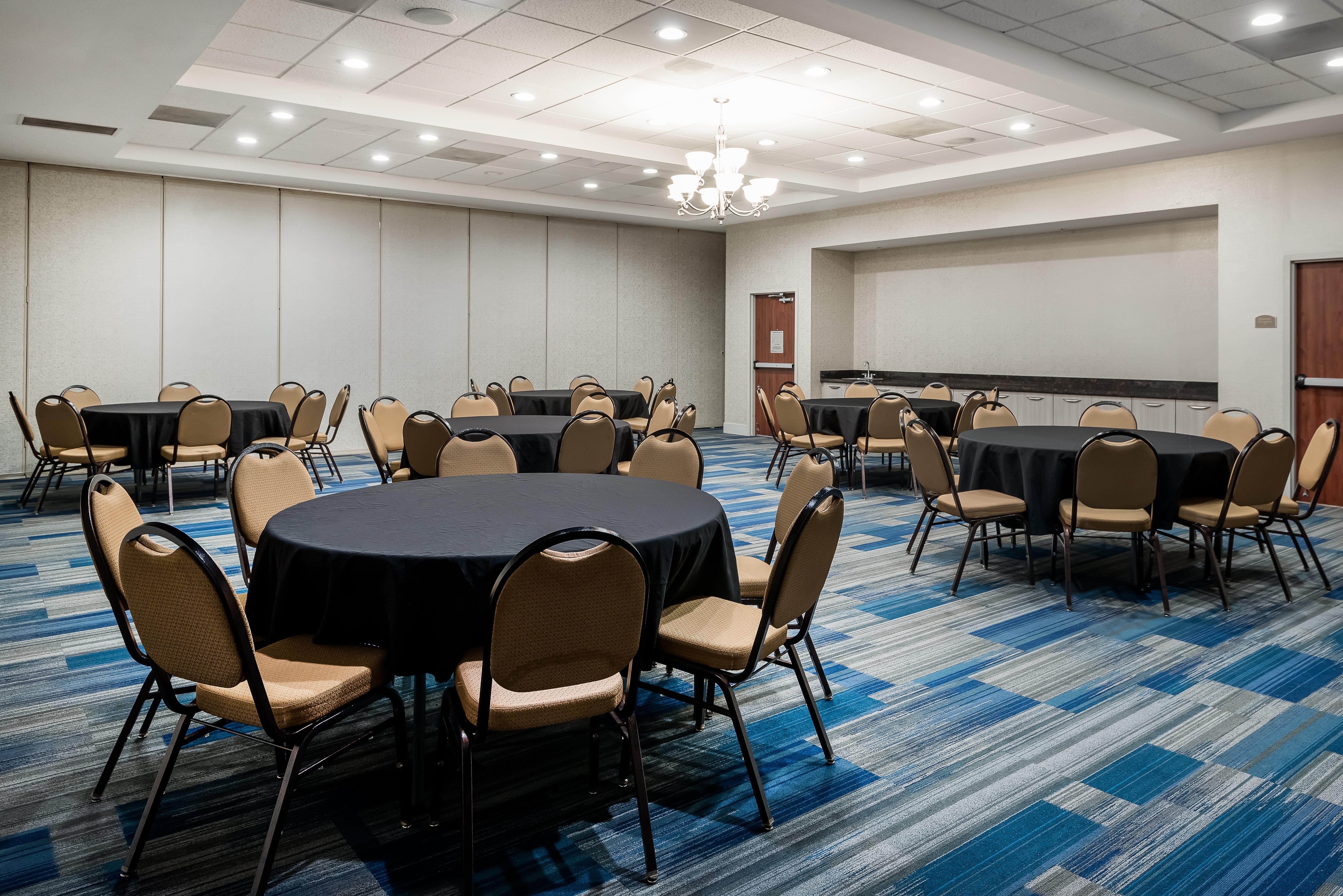 Holiday Inn Express Ontario By Ihg Creekside Εξωτερικό φωτογραφία