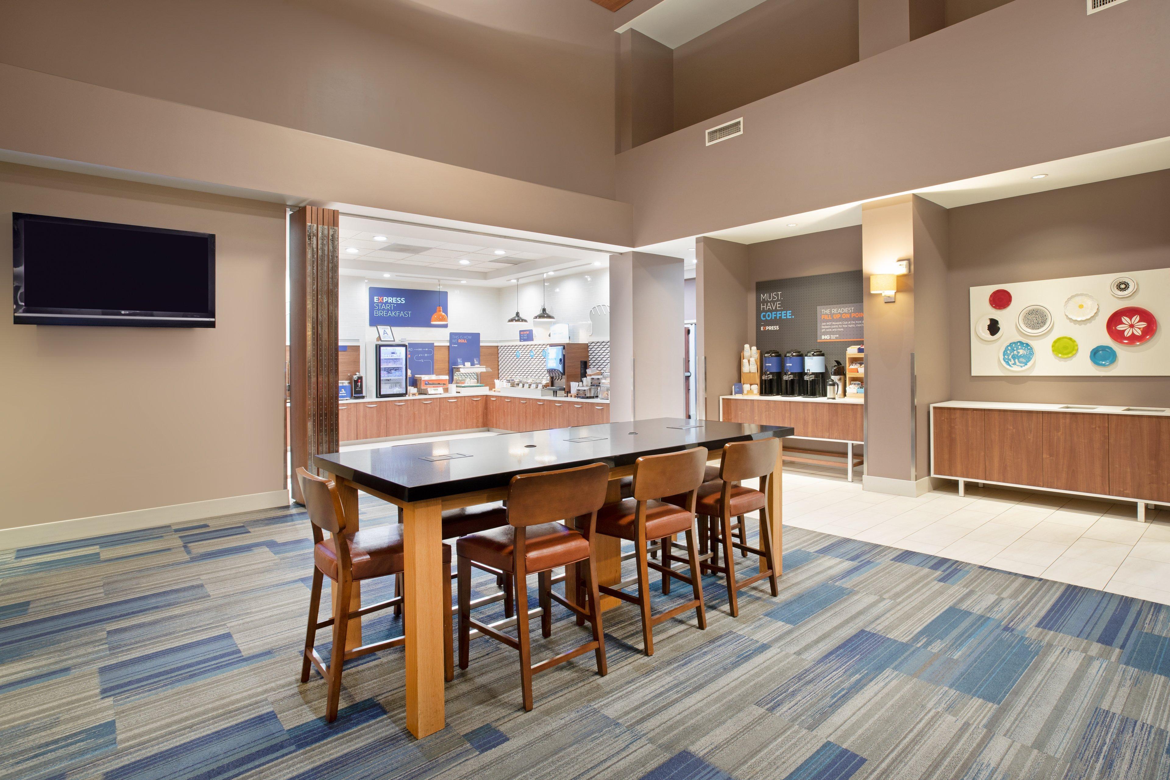 Holiday Inn Express Ontario By Ihg Creekside Εξωτερικό φωτογραφία