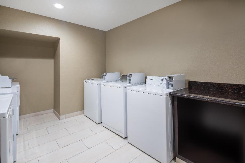 Holiday Inn Express Ontario By Ihg Creekside Εξωτερικό φωτογραφία
